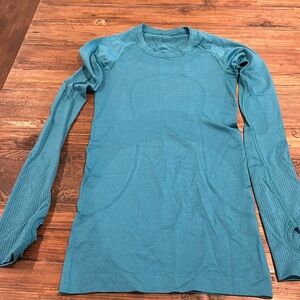 Lululemon Swiftly Tech Long-Sleeved Tee